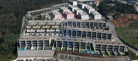 4 bedrooms House in Vila Nova de Gaia, Portugal No. 19326 20