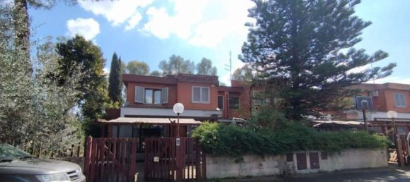 9 bedrooms Villa in Rome, Italy No. 318844 2
