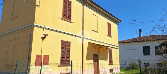 Casa de 4 divisões em Voghera, Italy N.º 146914 33