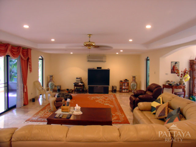 Кафе / ресторан с 5 спальнями в Паттайя, Таиланд № 1396