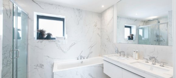 3 bedrooms House in London, United Kingdom No. 13245 13