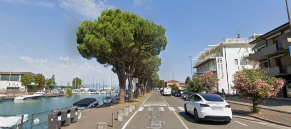 800m² Building in Peschiera del Garda, Italy No. 356999 3