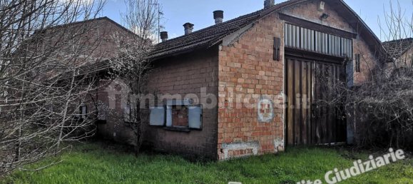 5 rooms Building in Poviglio, Italy No. 332645 4