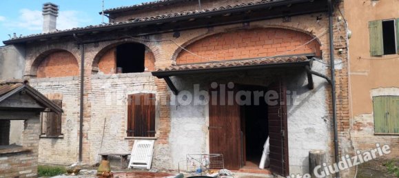 5 rooms Building in Poviglio, Italy No. 332645 2