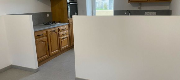 3 Schlafzimmer Haus in Mayenne, France, Nr. 357632 2