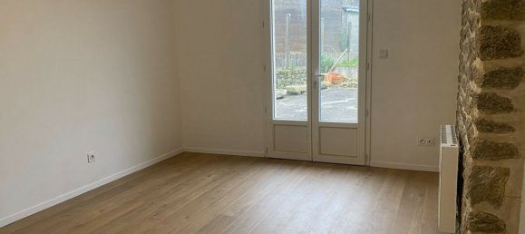 3 Schlafzimmer Haus in Mayenne, France, Nr. 357632 4