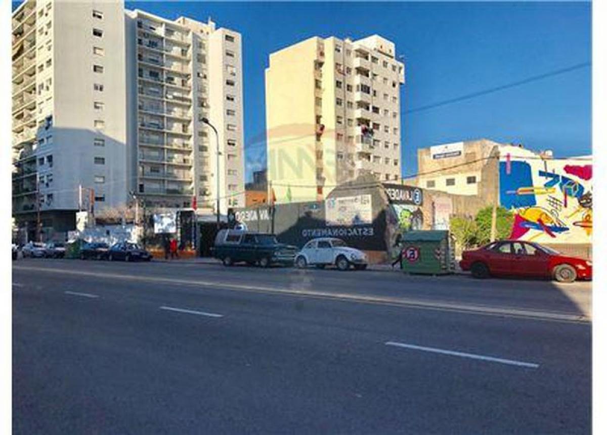 Terreno en Montevideo, Uruguay No. 16134