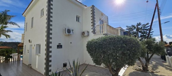 3 bedrooms Villa in Pegeia, Cyprus No. 9412 4