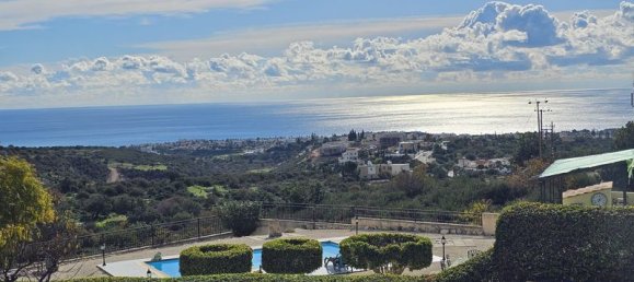 3 bedrooms Villa in Pegeia, Cyprus No. 9412 2