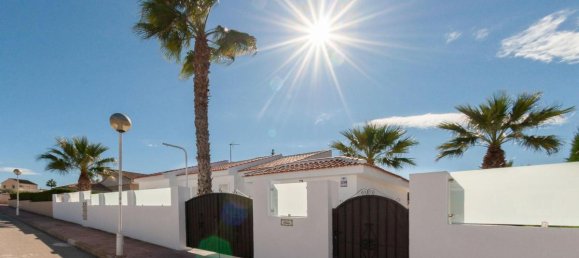 3 bedrooms Villa in Ciudad Quesada, Spain No. 12193 11