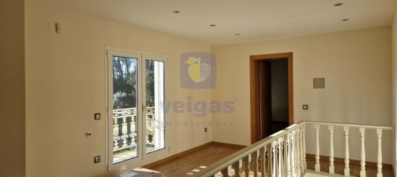 Дом с 6 спальнями в Лейрия, Португалия № 152713 7