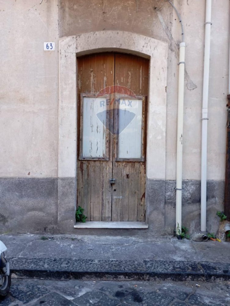 2 bedrooms Apartment in Catania, Italy No. 320362