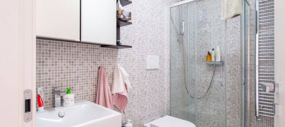 1 bedroom Apartment in Milan, Italy No. 338750 5