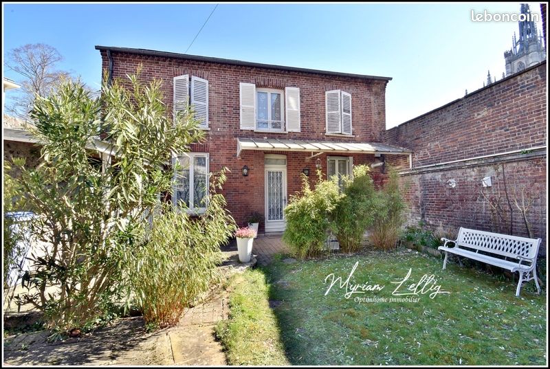 2 bedrooms House in Evreux, France No. 186751
