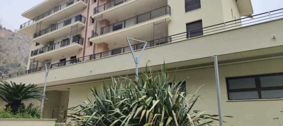 Gewerbliche Immobilie in Palermo, Italy 1300m², Nr. 52182 4