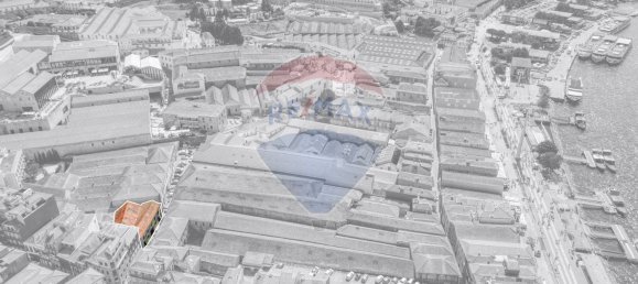 Gebäude in Vila Nova de Gaia, Portugal 500m², Nr. 70092 14