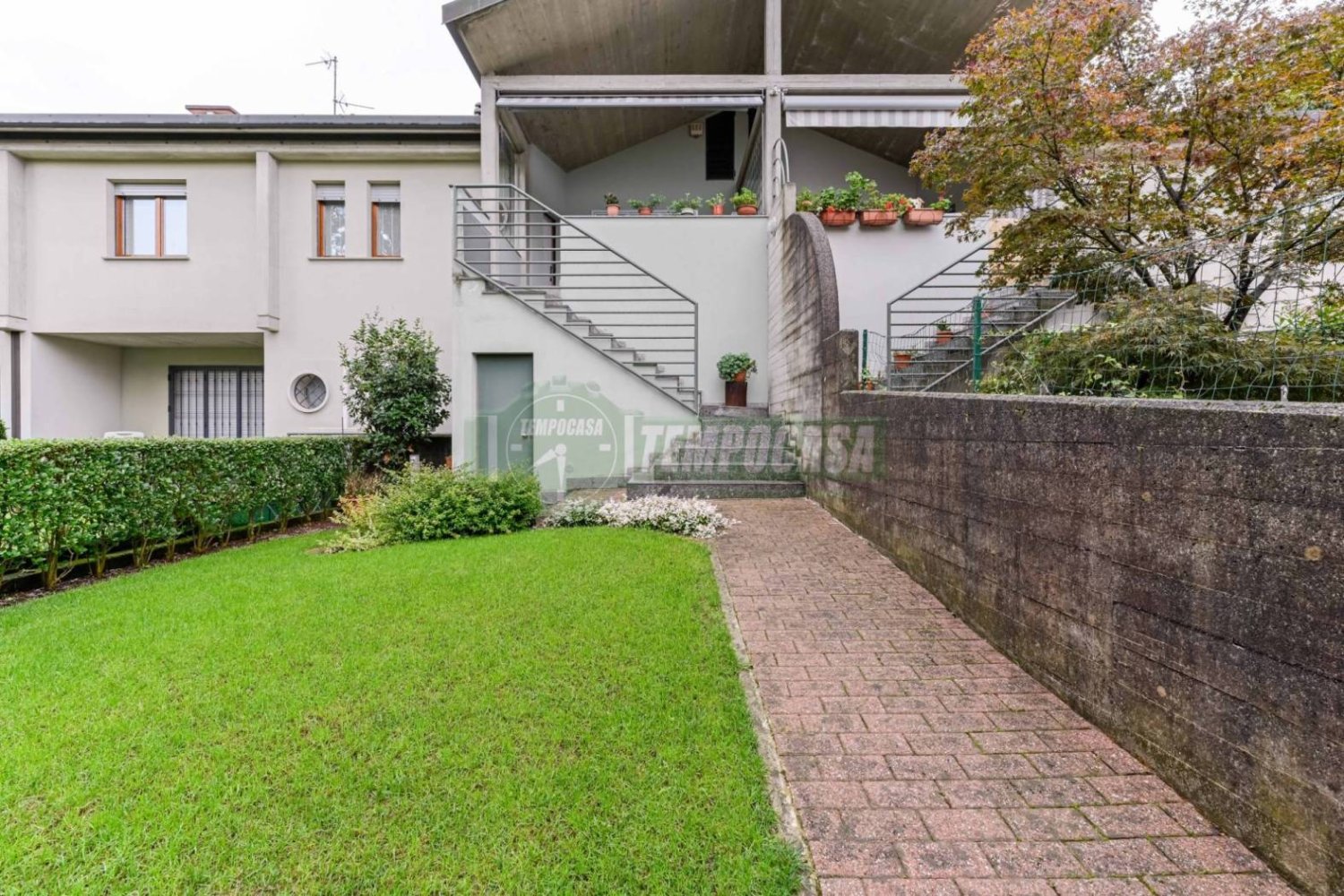 4 غرف نوم شقة في Carnate, Italy رقم 350892