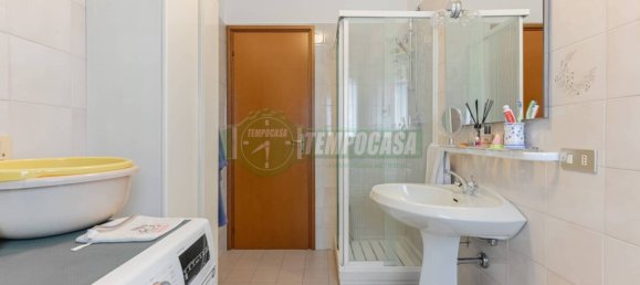 4 غرف نوم شقة في Carnate, Italy رقم 350892 26