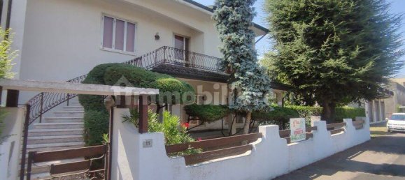 3 bedrooms Villa in Cerea, Italy No. 263098 3