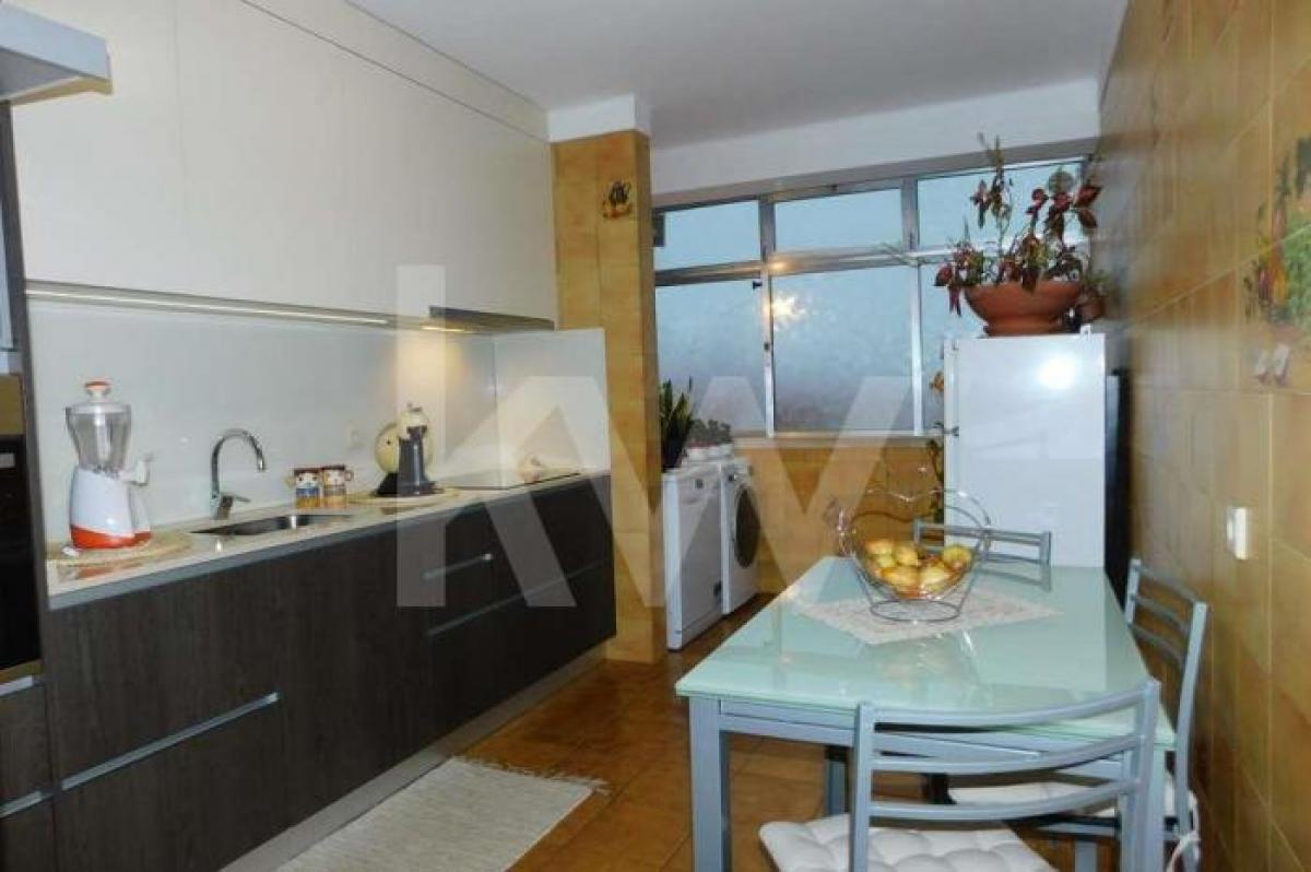 3 bedrooms Apartment in Aveiro, Portugal No. 282
