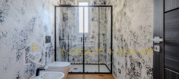 3 bedrooms Penthouse in Florence, Italy No. 324440 11