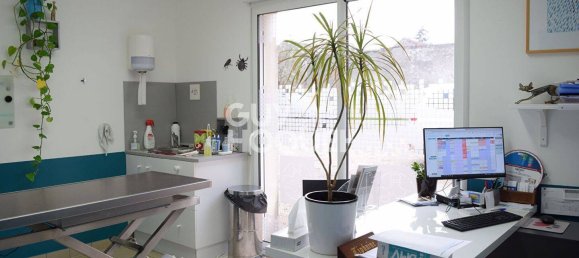 Propiedad comercial en Le Perray-en-Yvelines, France 155 m² No. 118627 3