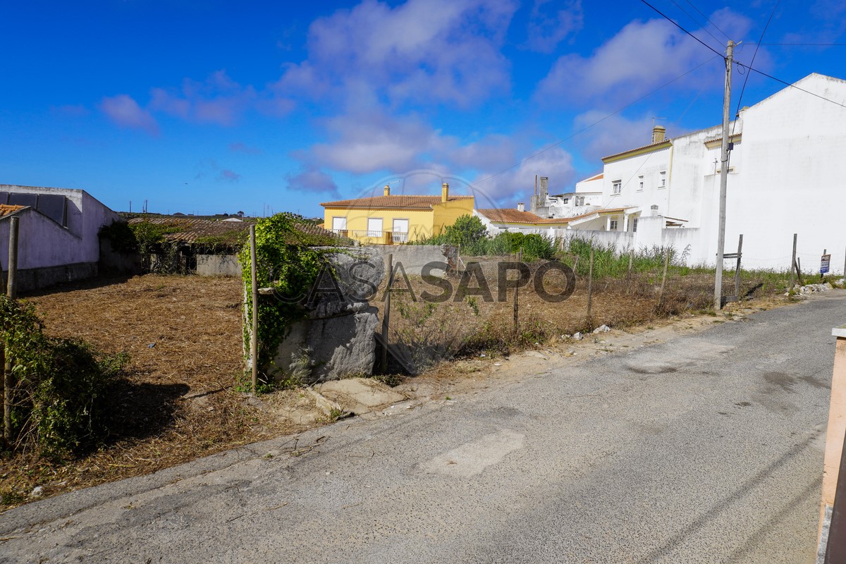 83m² Land in Atouguia da Baleia, Portugal No. 233122