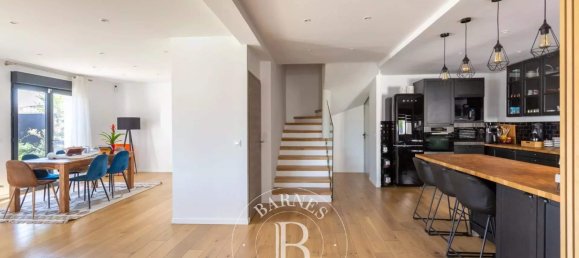 5 Schlafzimmer Haus in Montesson, France, Nr. 326696 10