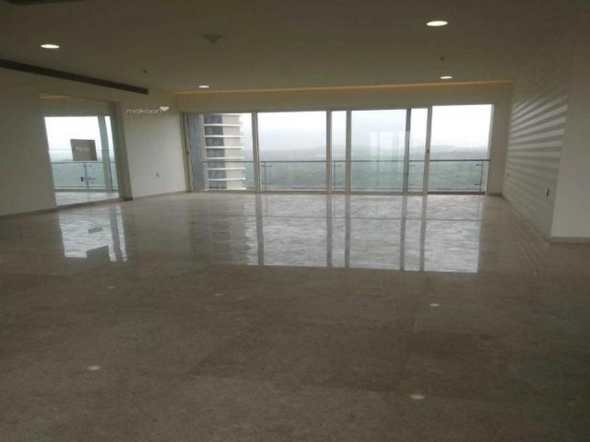 4 bedrooms House in Mumbai, India No. 13343