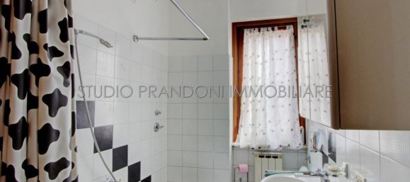 2-salle Appartement à Monza, Italy No. 278091 10