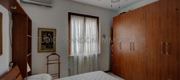 2-salle Appartement à Monza, Italy No. 278091 12