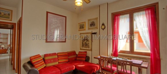 2-salle Appartement à Monza, Italy No. 278091 5