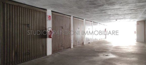 2-salle Appartement à Monza, Italy No. 278091 18