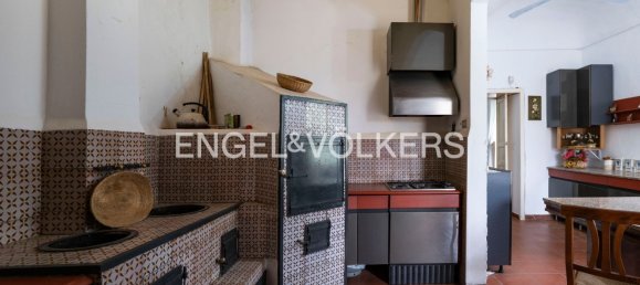 44 rooms Castles in Chiaramonte Gulfi, Italy No. 132091 18