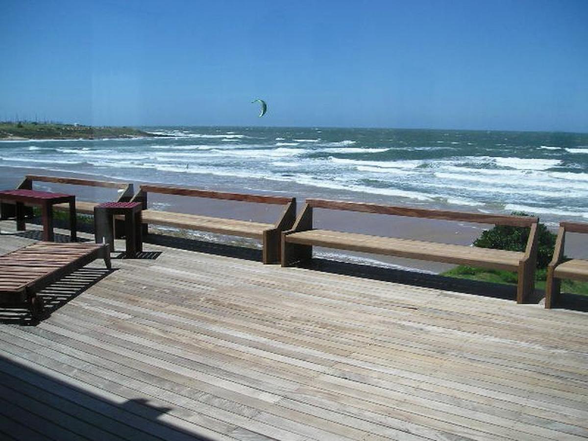 3 bedrooms House in Maldonado, Uruguay No. 8486