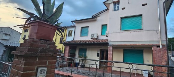 5 غرف نوم منزل في Capannori, Italy رقم 347483 19