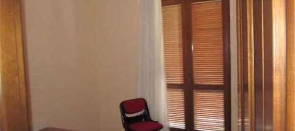 6-Zimmer Haus in Sperone, Italy, Nr. 96826 3