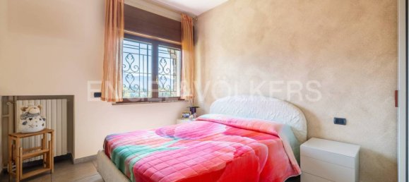 5 bedrooms Villa in Cunardo, Italy No. 62515 22