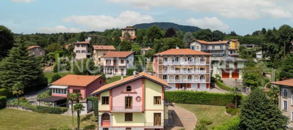 5 bedrooms Villa in Cunardo, Italy No. 62515 7