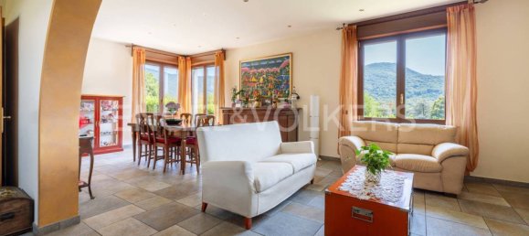 5 bedrooms Villa in Cunardo, Italy No. 62515 13