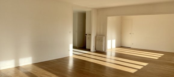 3 bedrooms Apartment in Reims, France No. 152930 9