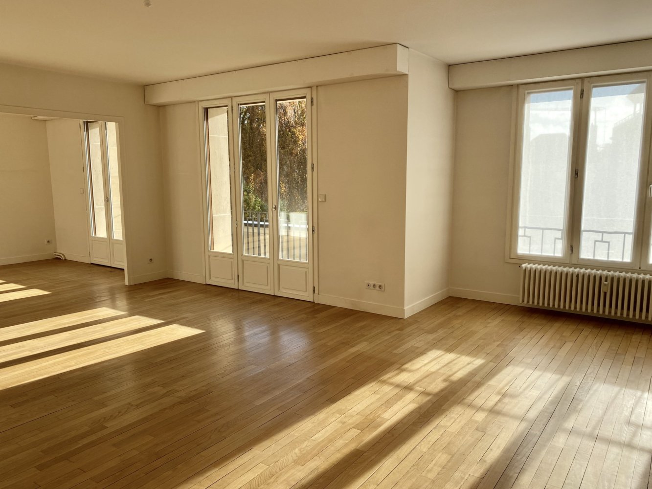 3 bedrooms Apartment in Reims, France No. 152930