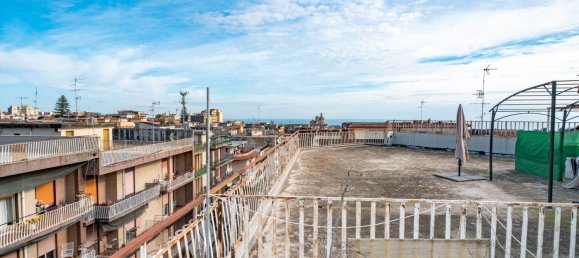 2 Schlafzimmer Wohnung in Aci Catena, Italy, Nr. 55943 11