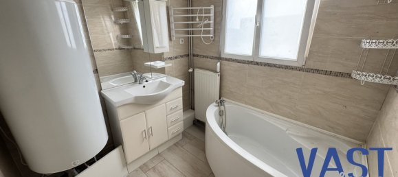 Дом с 3 спальнями в Туркуэн, Франция № 215477 17