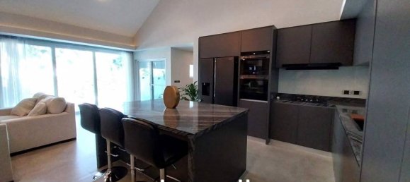 4 bedrooms Villa in Bang Lamung, Thailand No. 13763 8