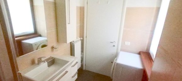 2غرفة شقة في Biella, Italy رقم 294905 10