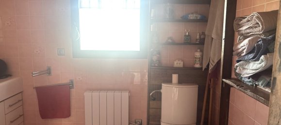 Casa de 3 dormitorios en Saint-Saturnin, France No. 244784 19