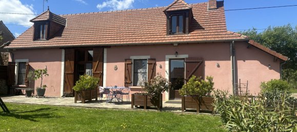 Casa de 3 dormitorios en Saint-Saturnin, France No. 244784 2