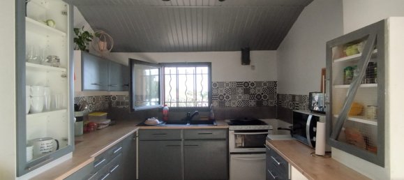 Casa de 3 dormitorios en Saint-Saturnin, France No. 244784 8