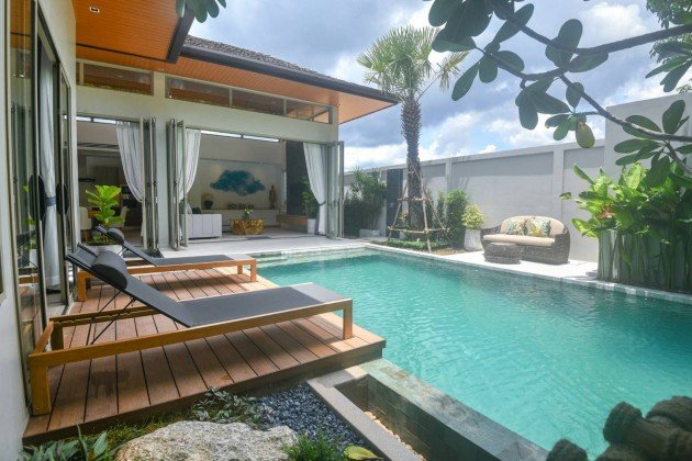3 bedrooms Villa in Phuket, Thailand No. 12484